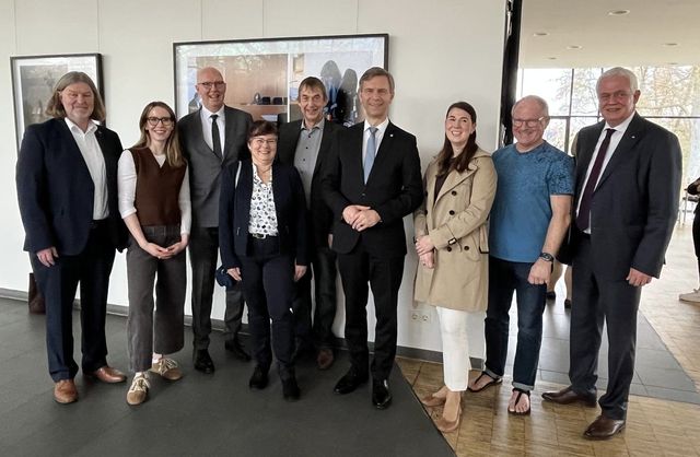 Ausstellungseröffnung in der Wasserburg Rindern- „Grundrechte – Mehr als nur Worte“